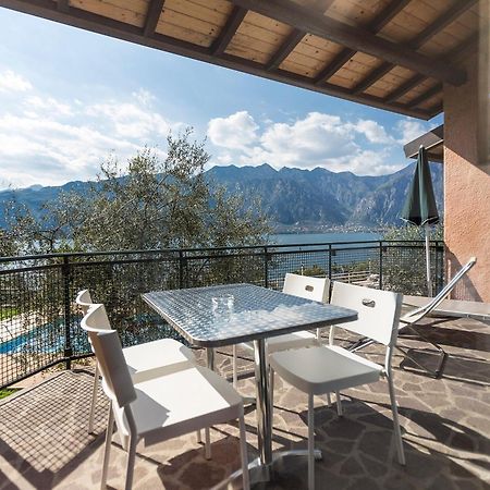 Residence Parco Lago Di Garda Мальчезіне Екстер'єр фото