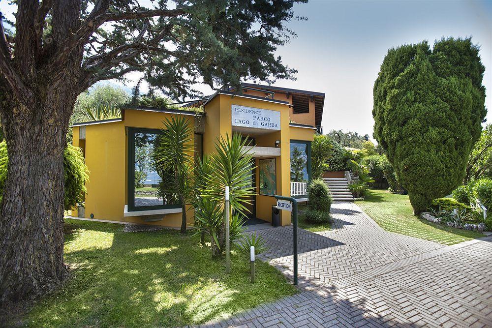 Residence Parco Lago Di Garda Мальчезіне Екстер'єр фото