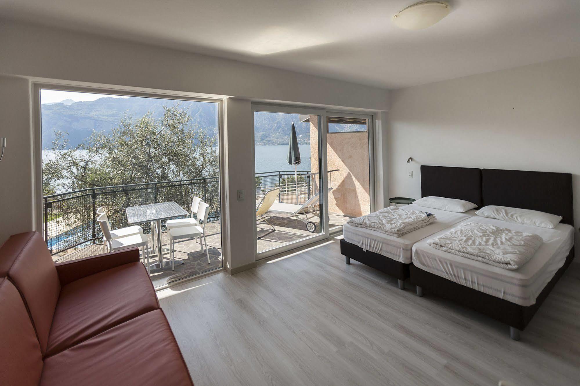 Residence Parco Lago Di Garda Мальчезіне Екстер'єр фото