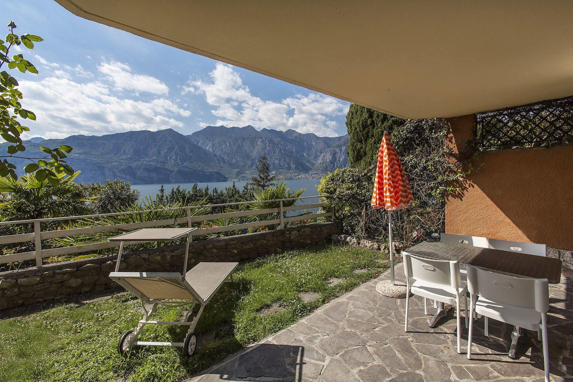 Residence Parco Lago Di Garda Мальчезіне Екстер'єр фото